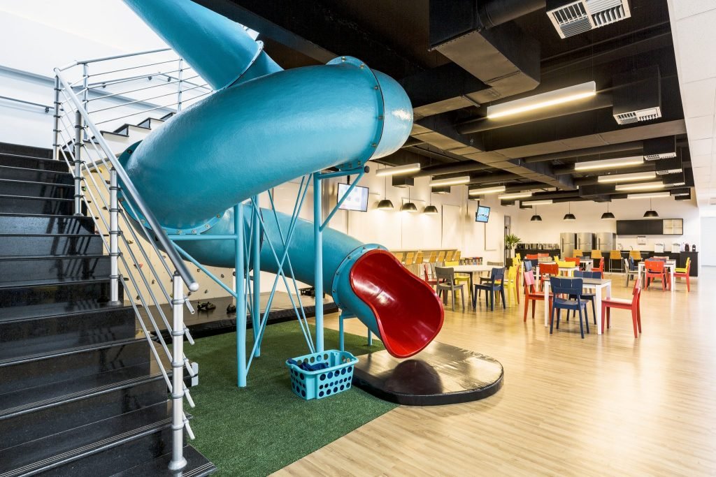 Por que fibra de vidro é o melhor material para tobogãs